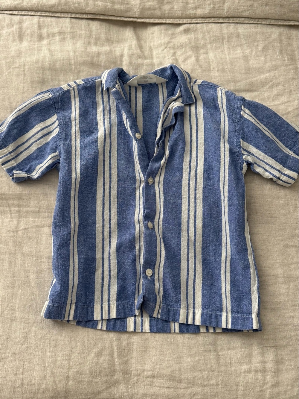 H&M Blue & White Striped Short-Sleeve Button-Up Shirt